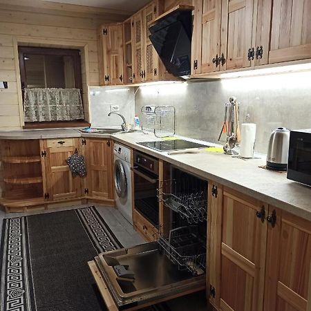 Brand New 2020 Specious Apartment Druzi 2 Palyanytsya Extérieur photo