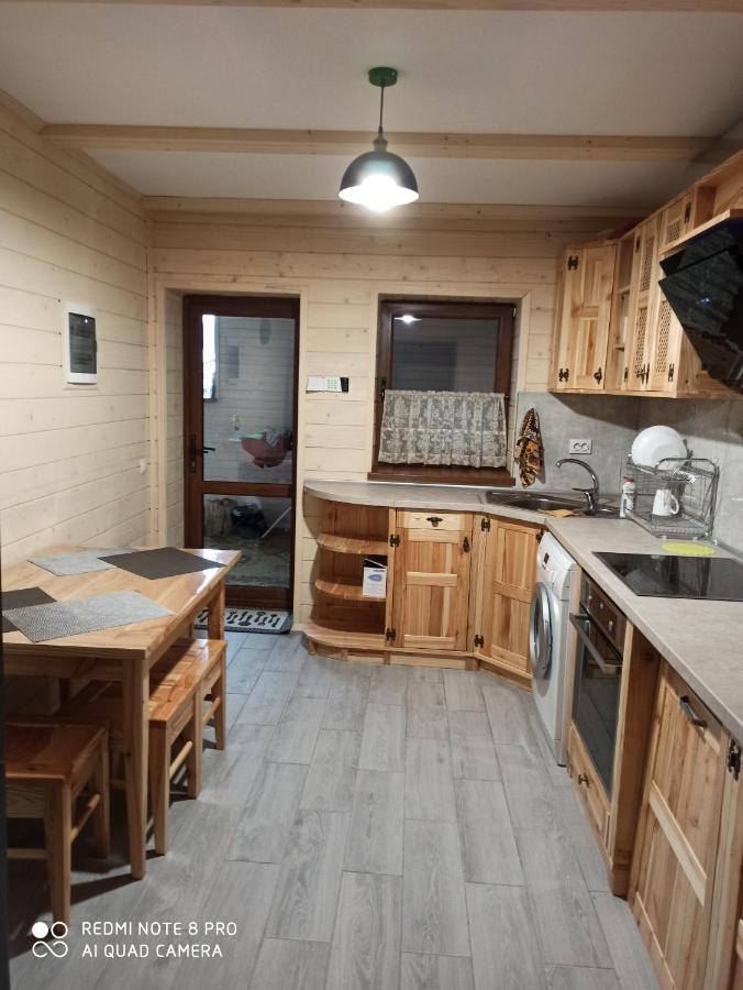 Brand New 2020 Specious Apartment Druzi 2 Palyanytsya Extérieur photo